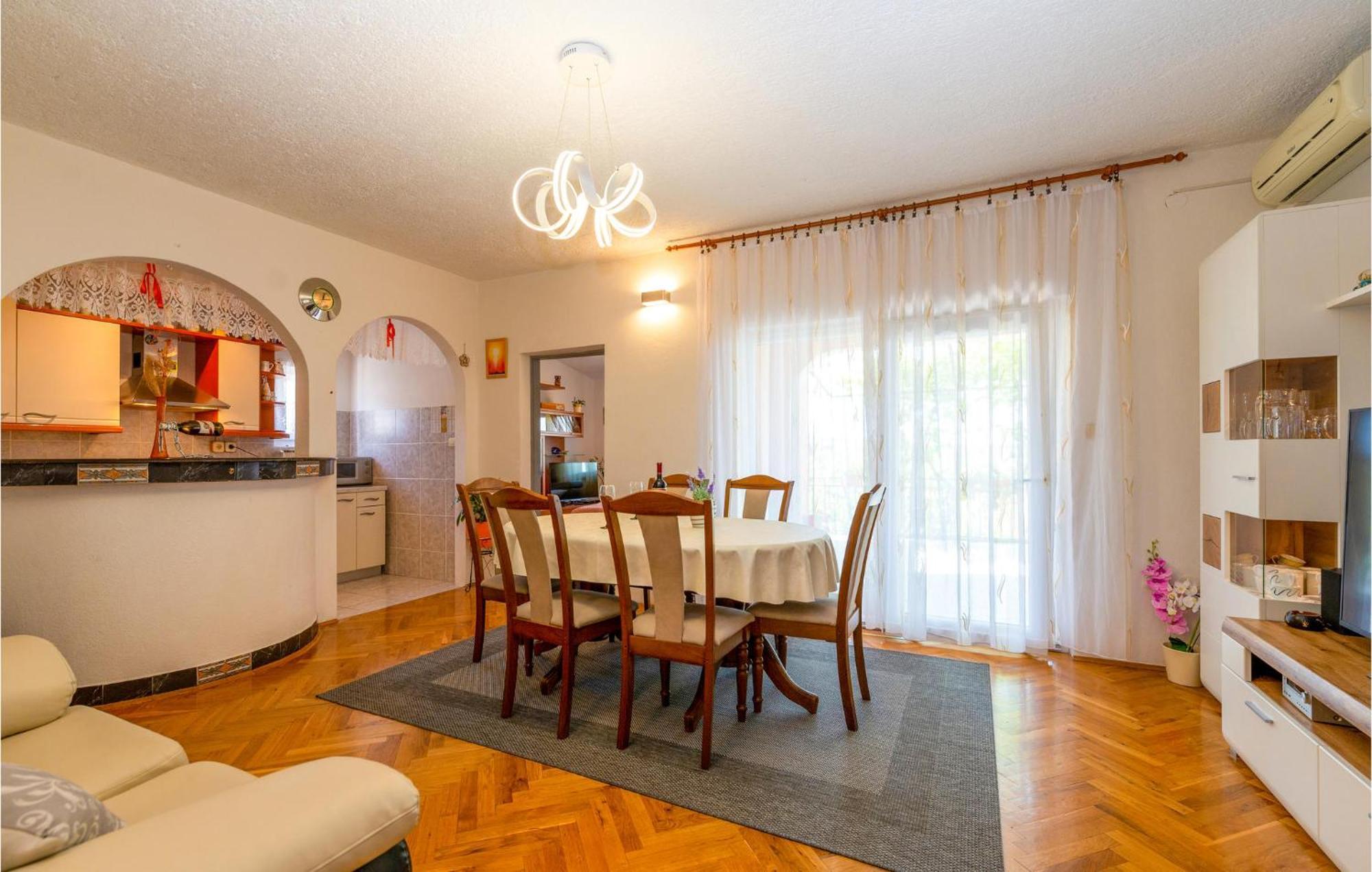 Lovely Apartment In Rovanjska With House Sea View Bagian luar foto