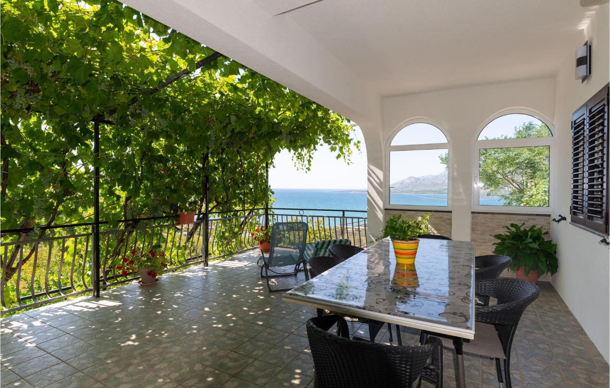 Lovely Apartment In Rovanjska With House Sea View Bagian luar foto