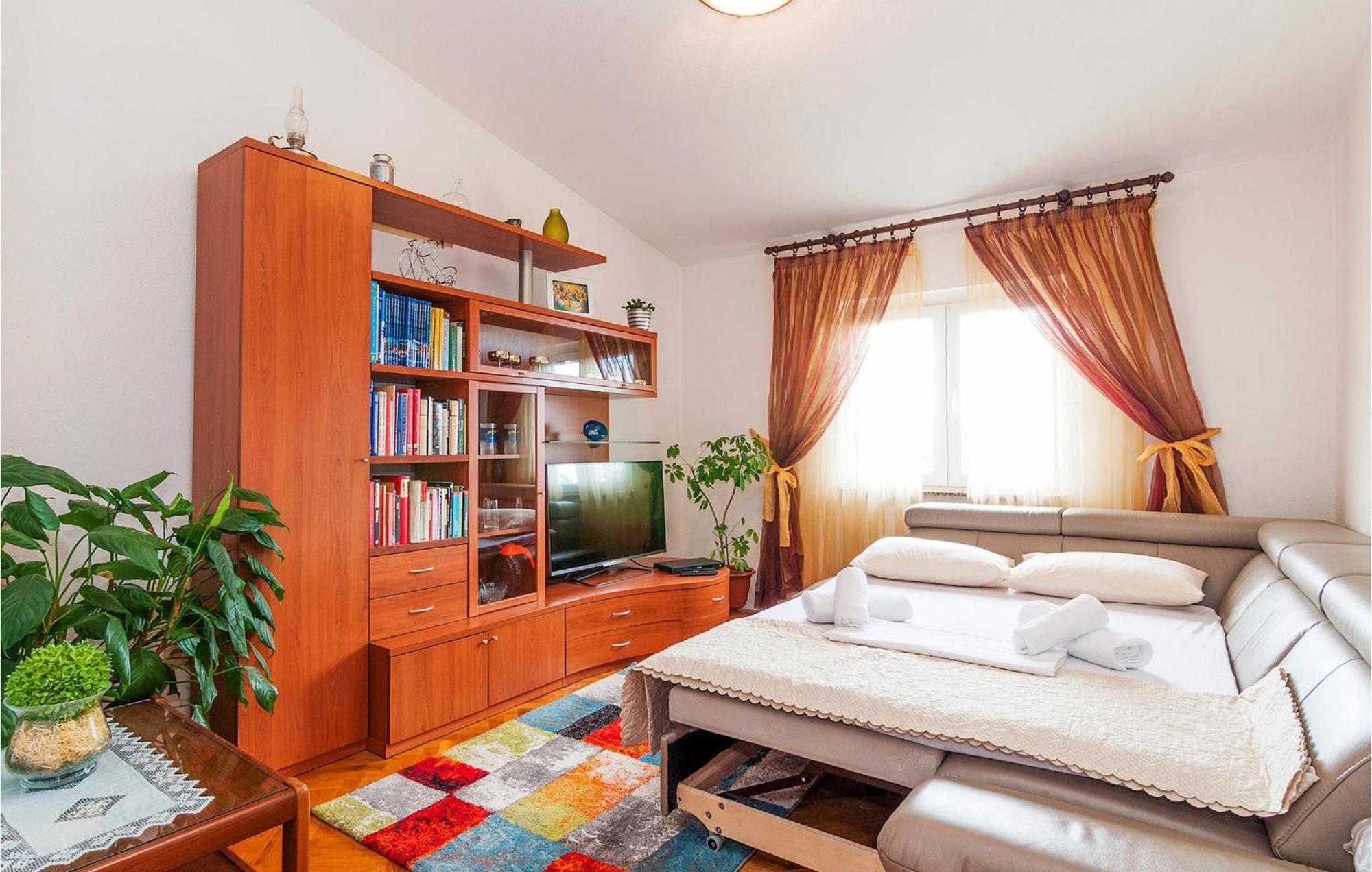 Lovely Apartment In Rovanjska With House Sea View Bagian luar foto