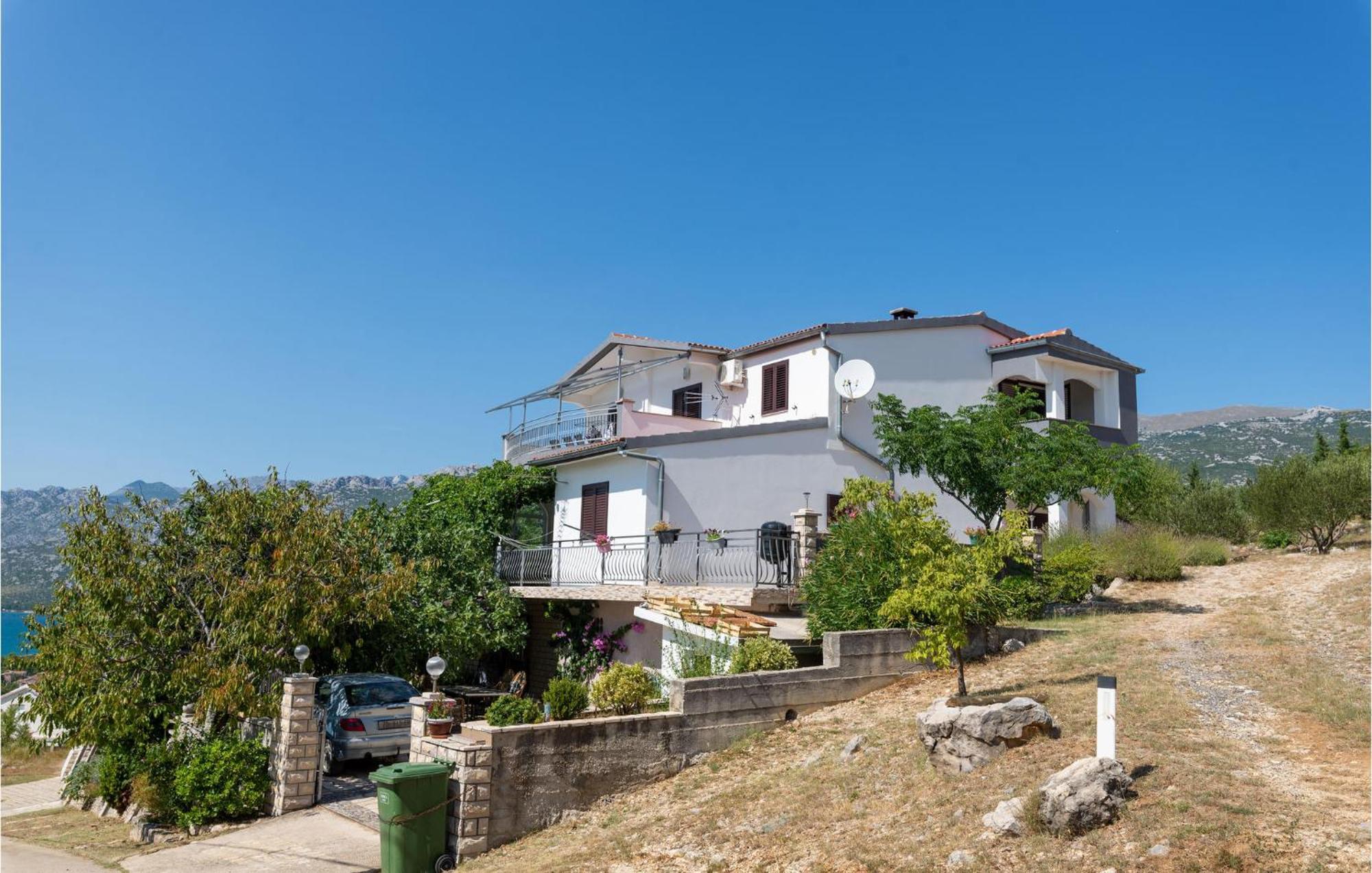 Lovely Apartment In Rovanjska With House Sea View Bagian luar foto
